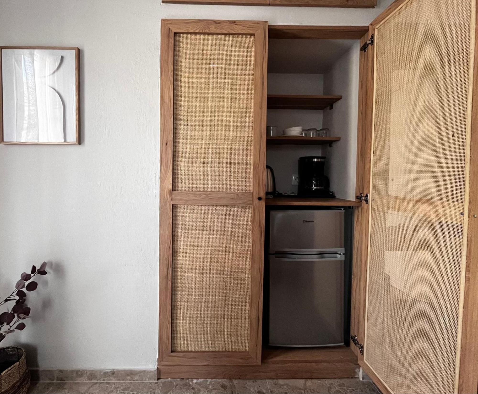Orfeas Luxury Rooms & Studio Skopelos Exterior foto